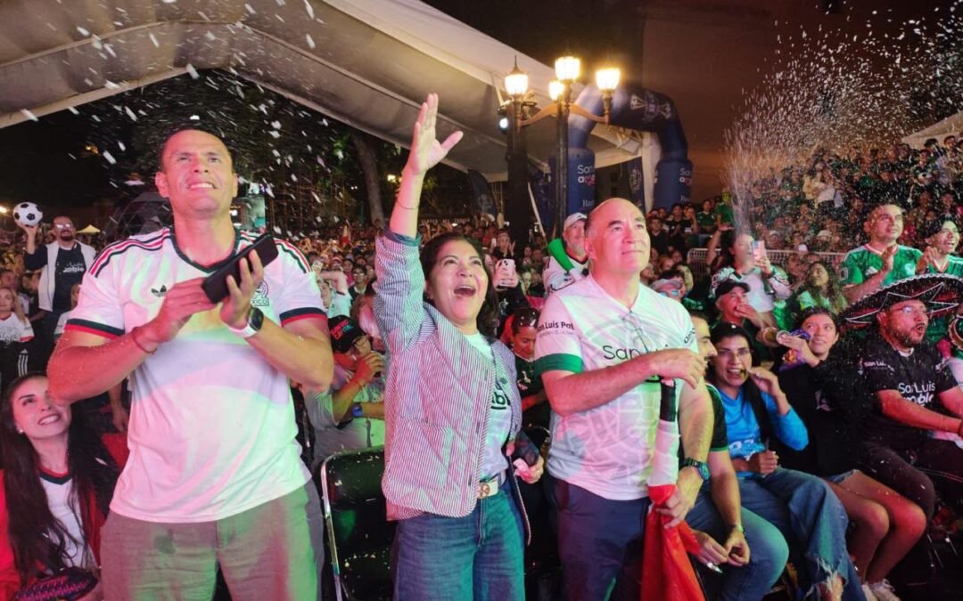 Más de 10 mil potosinos celebran triunfo histórico de México ante Chequia en Plaza del Carmen